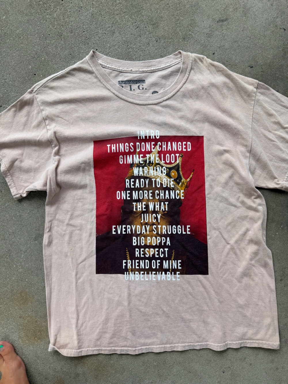 Vintage-Inspired Beige Short Sleeve Tee with Crown Graphic